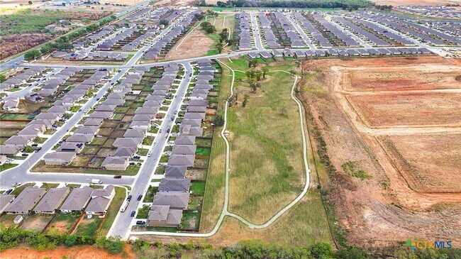 Building Photo - 801 Cinnamon Teal