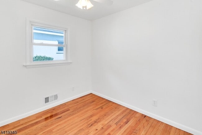 Building Photo - 80 White Meadow Rd