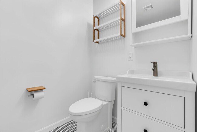 Building Photo - 600 Cookman Ave