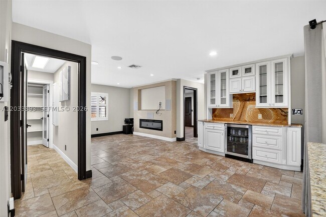 Building Photo - 13808 Geranium Pl