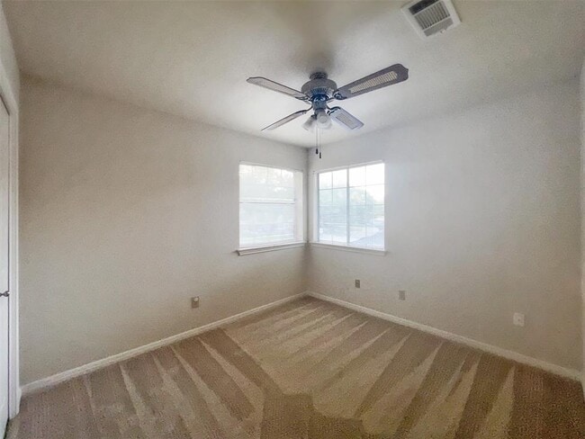 Building Photo - 6204 Old Harbor Ln