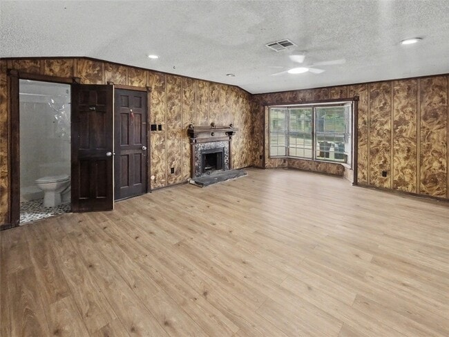 Building Photo - 1302 Westward Ave