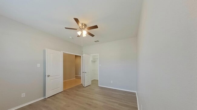 Building Photo - FOR RENT NOW