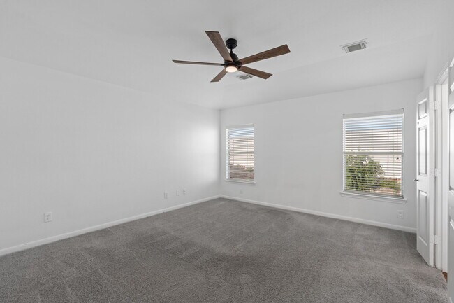 Building Photo - 2011 Wildbrook Canyon Ln