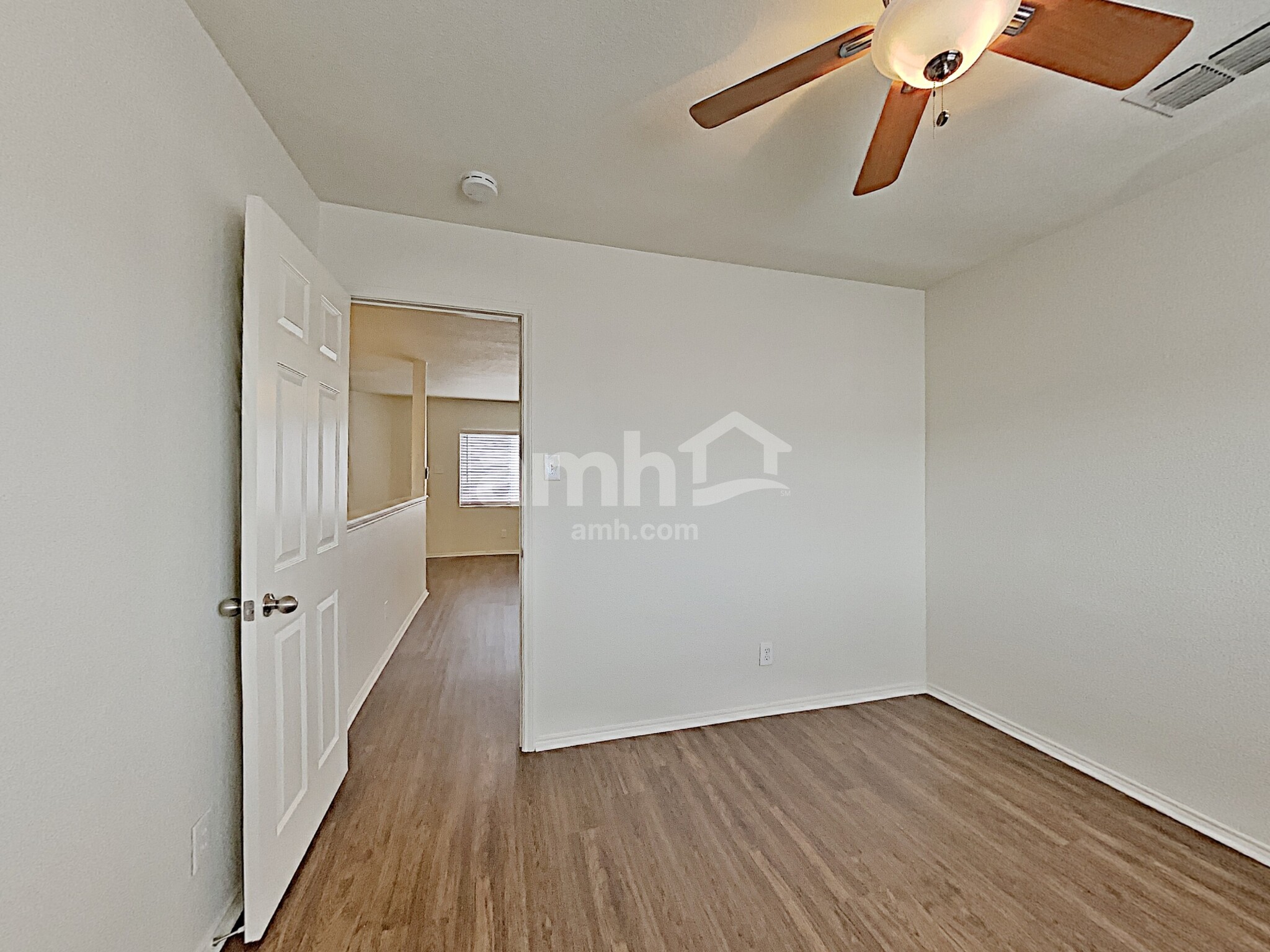 Building Photo - 9715 Woodland Pines