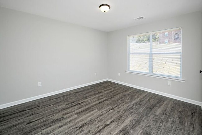 Building Photo - Don't miss this new brand-new construction...