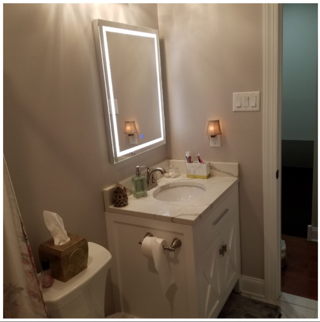 Full bath floor 2 - 5200 Hilltop Dr