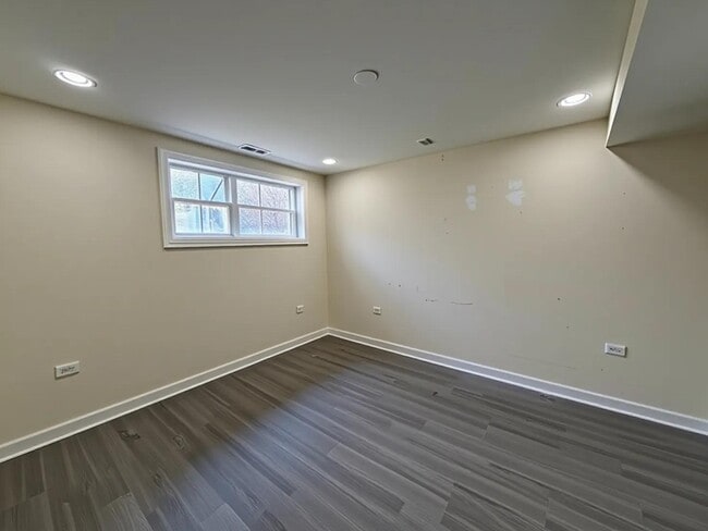 Building Photo - 4022 N Central Park Ave