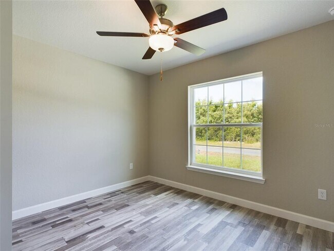 Building Photo - 13215 SW 77th Ave