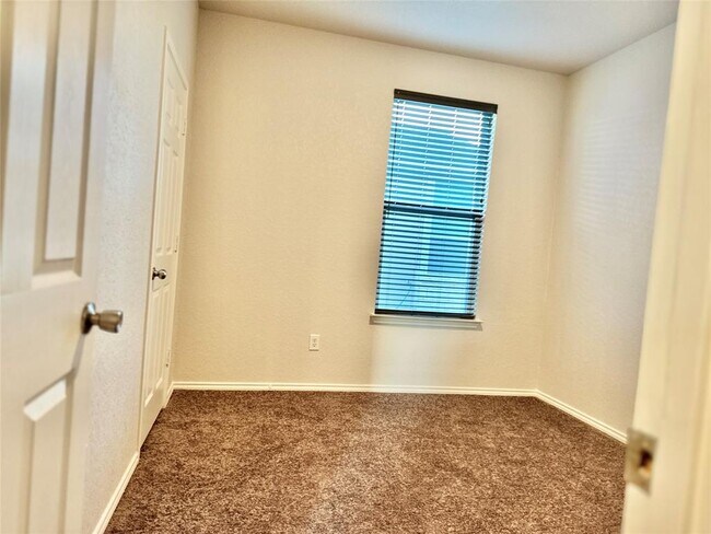 Building Photo - 3111 Red Columbine