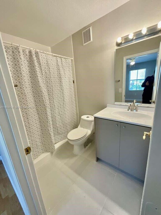 Building Photo - 3023 SW 129th Terrace