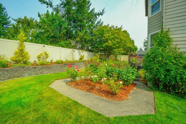 Building Photo - 4013 NW 14th Ave