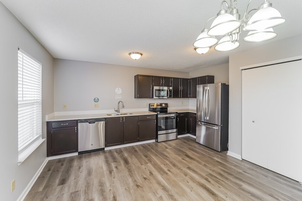 Building Photo - 150 Declaration Dr