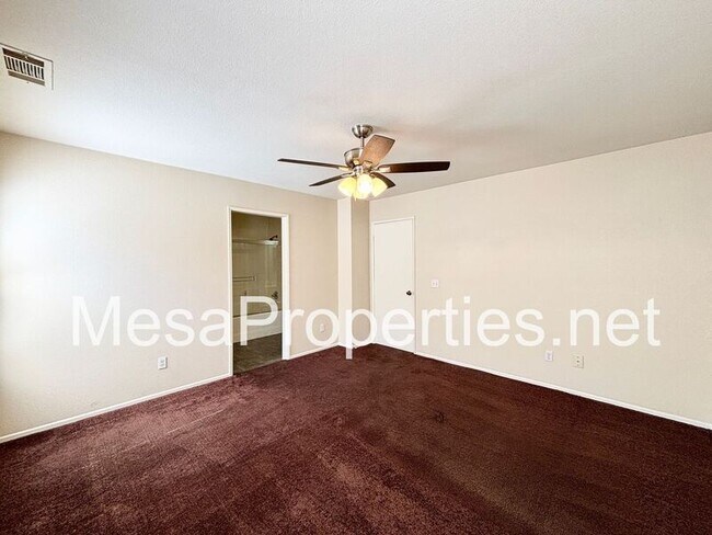 Building Photo - 14451 Green River Rd