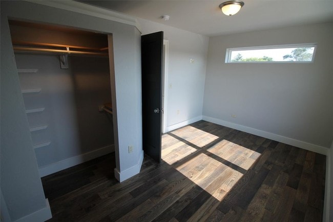 Building Photo - 109 N 2nd St