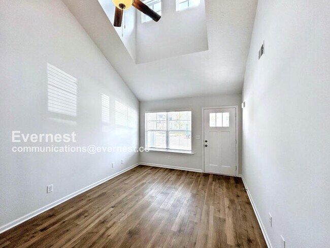 Building Photo - 347 Raines Ct