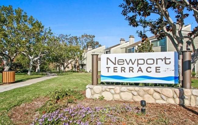 Building Photo - Stylish Coastal Condo in Newport Terrace –...