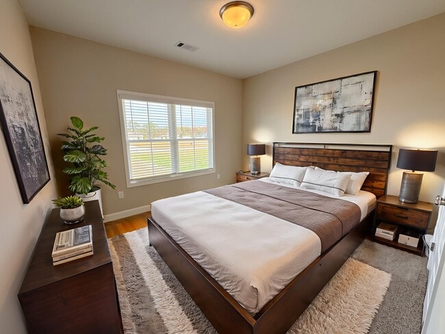 Building Photo - 310 Parkersburg Ln