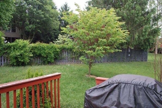 Building Photo - 581 Forest Hill Dr