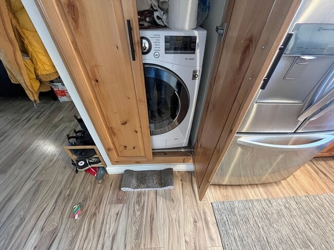 Building Photo - COMING SOON_ MAY| 2-Bedroom Condo | 2 Full Baths | Covered Parking