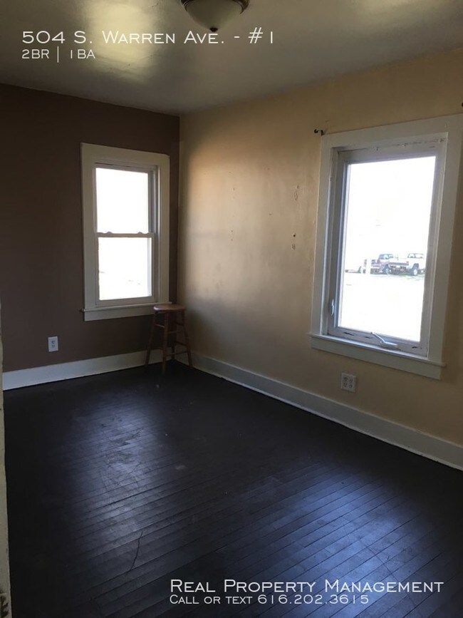 Building Photo - 504 S. Warren #1