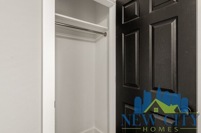 Building Photo - WAIVED $100 ADMIN FEE CALL TODAY!  Newly U...