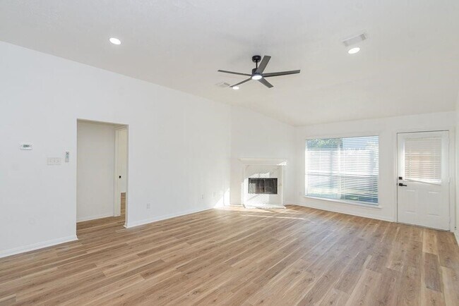 Building Photo - 3718 Brighton Ln