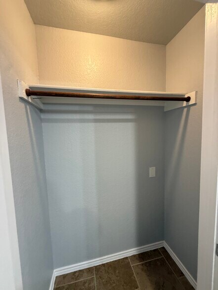 Building Photo - 11114 Baywood St