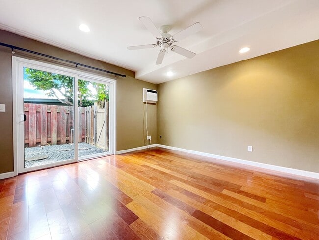 Building Photo - Pet Friendly Kailua Home with Pool, Waterf...