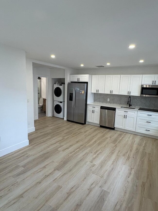 Building Photo - 331 S Federal Hwy