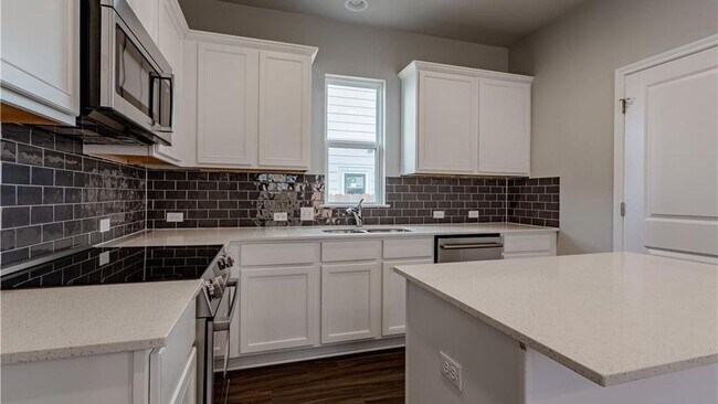 Building Photo - 9603 Grapevine Leaf Dr
