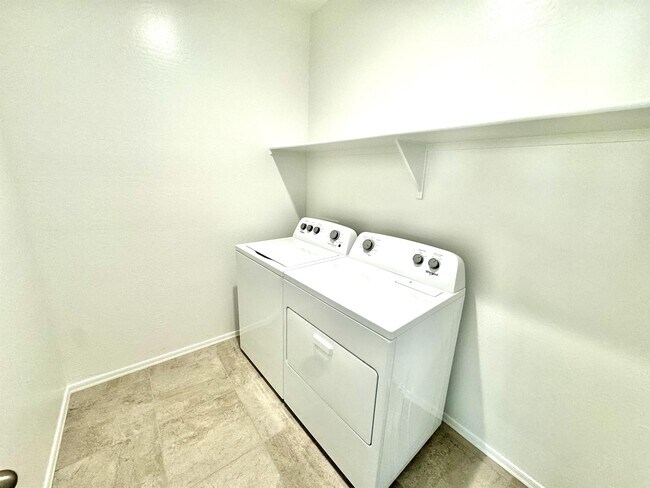 Building Photo - 36080 W San Ildefanso Ave