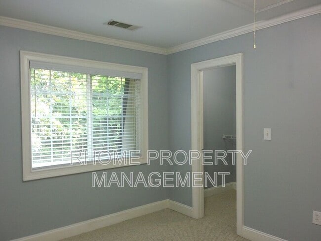 Building Photo - 187 Rondak Cir