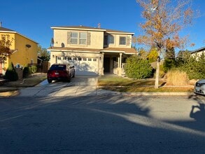 Building Photo - 8870 Sunset Breeze Dr