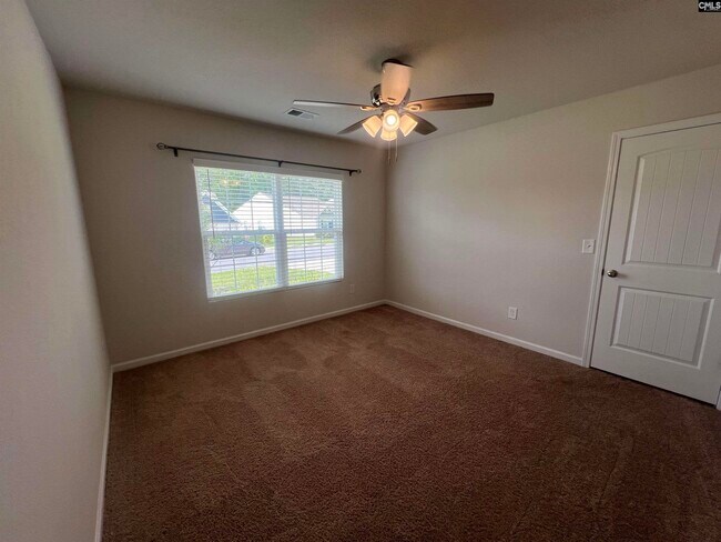 Building Photo - 127 Sundew Rd