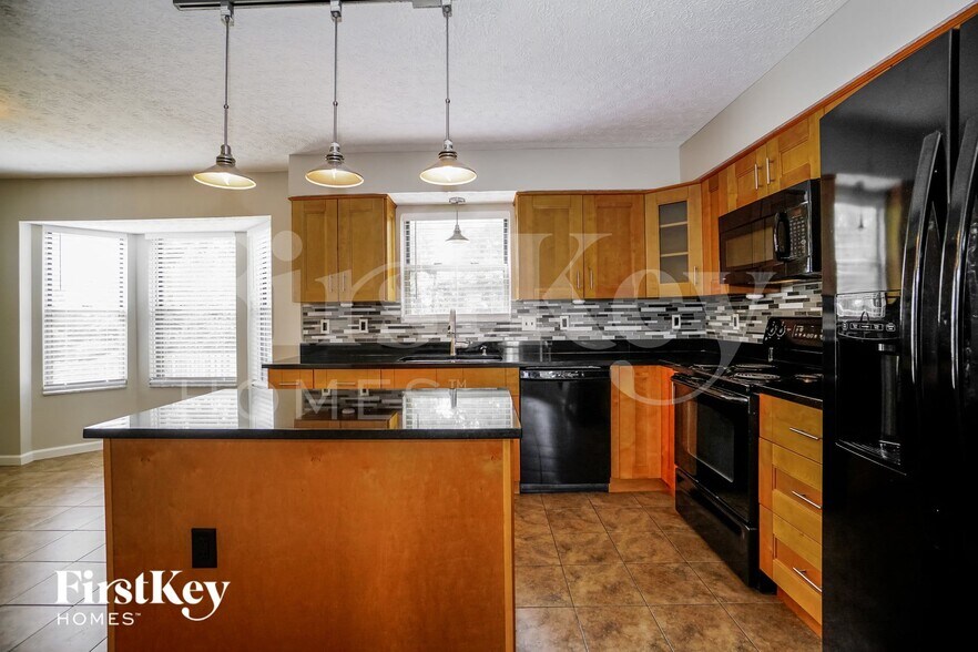 Building Photo - 5947 Heritage Farms Dr