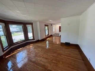 Building Photo - 403 W Eleventh St