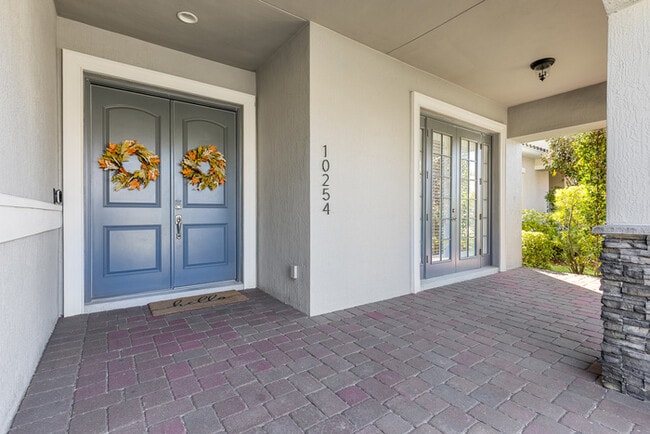 Building Photo - Luxury 5-Bedroom Residence in Eagle Creek with Indoor-Outdoor Living