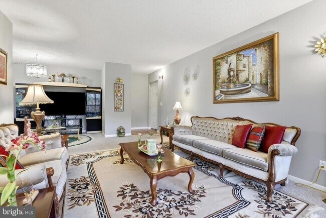 Building Photo - 15300 Beaverbrook Ct