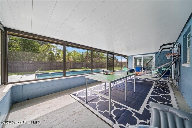 Building Photo - 2965 Barna Ave