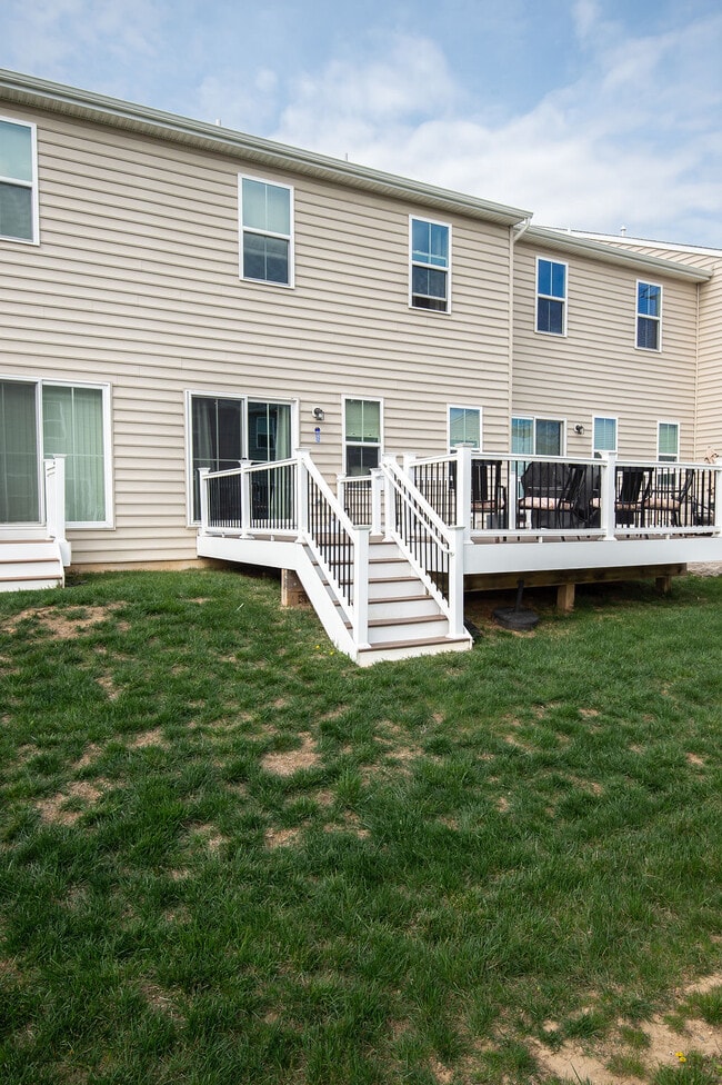 Building Photo - 351 Goodwick Dr