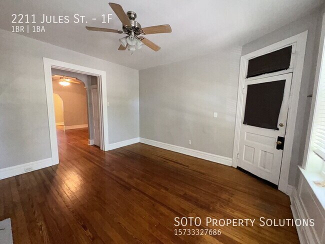 Building Photo - 2211 Jules St