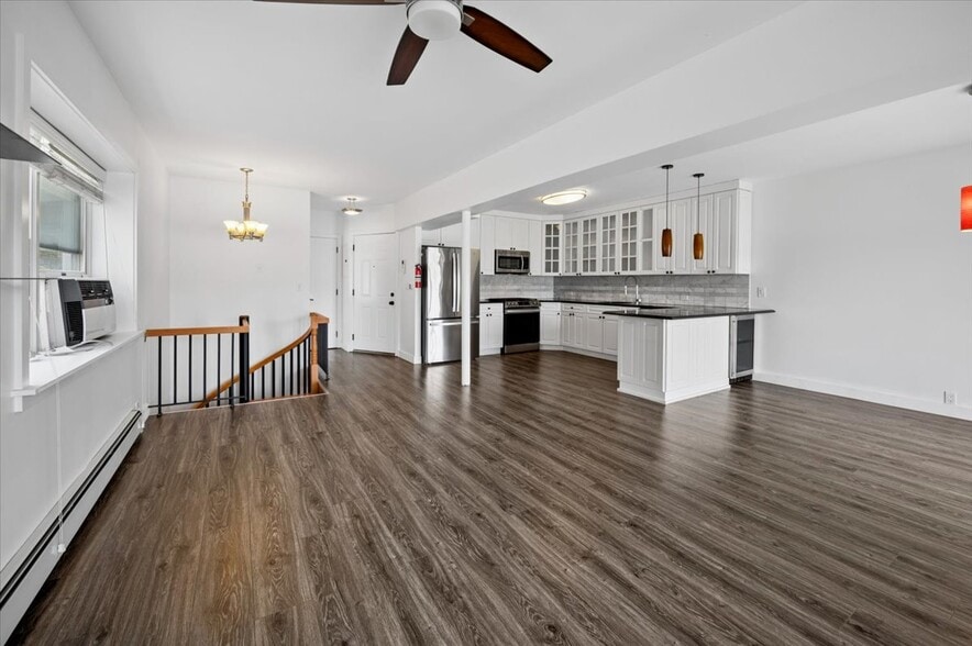 Building Photo - 727 Warburton Ave