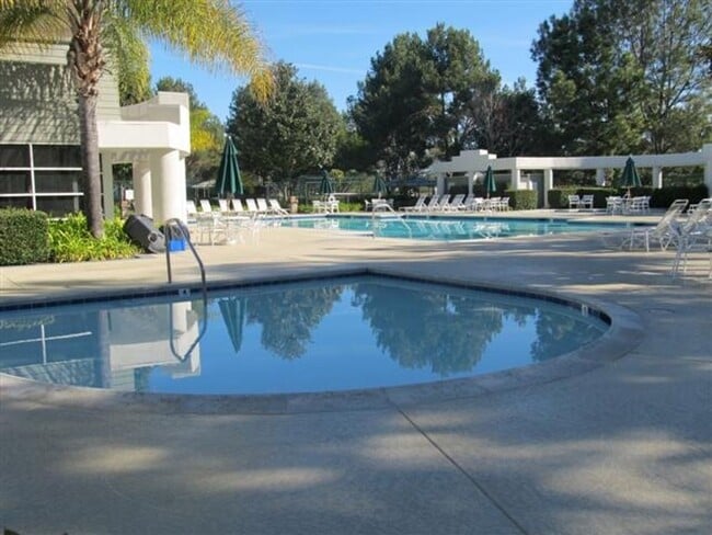 Building Photo - ALISO VIEJO- SPACIOUS 1 BEDROOM + DEN OR OFFICE CONDO WITH GARAGE