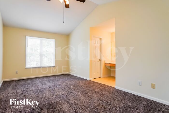 Building Photo - 1020 S Philwood Ct