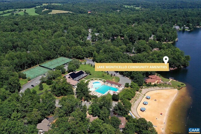 Building Photo - 32 Dogleg Rd