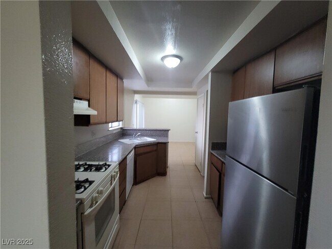 Building Photo - 108 Boysenberry Ln