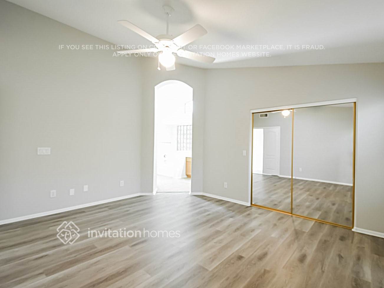 Building Photo - 10229 W Daley Ln