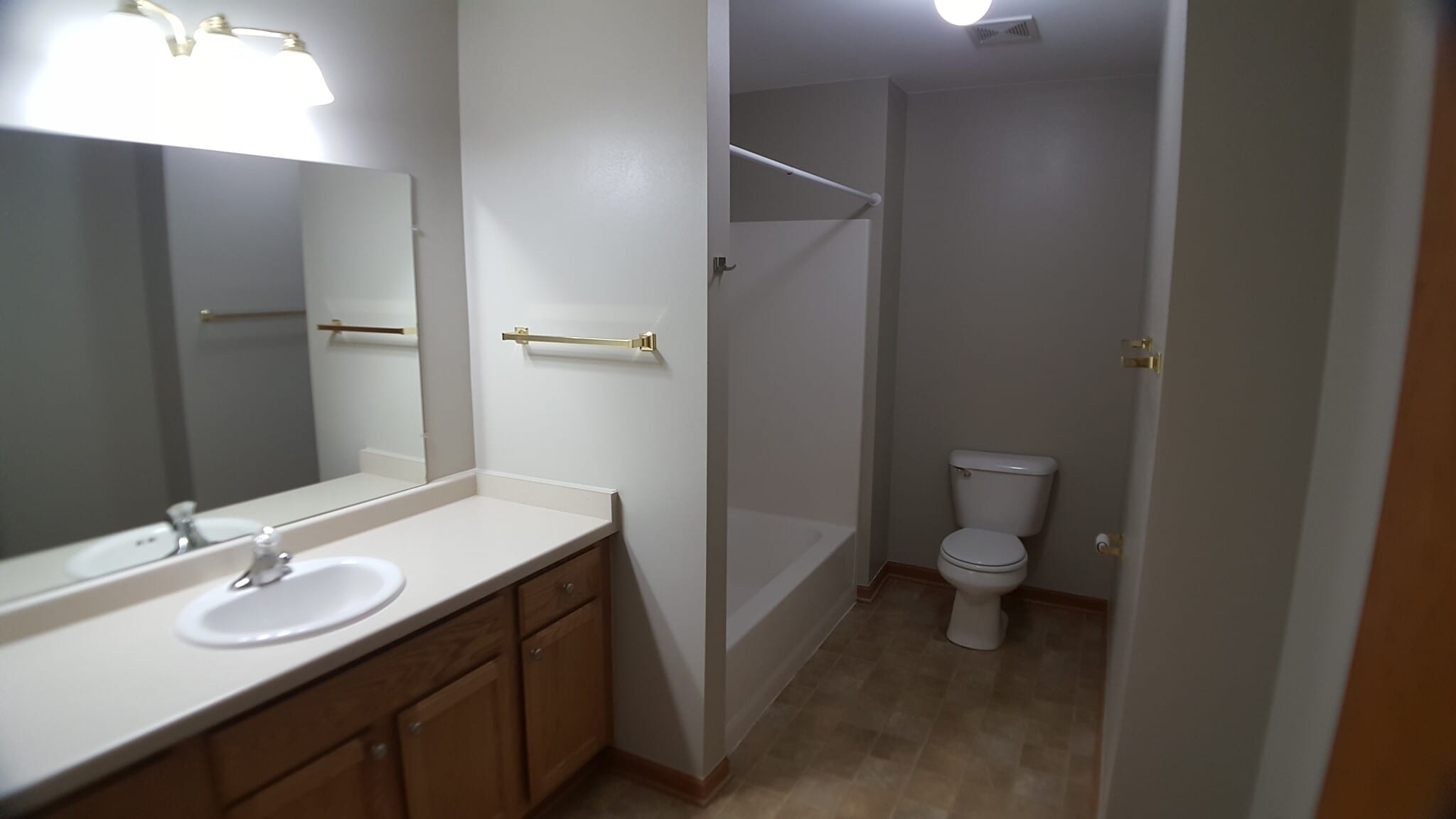 primary bathroom - 919 Pope Street