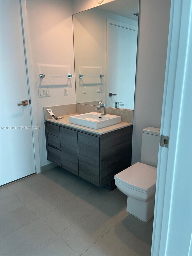 Building Photo - 1080 Brickell Ave